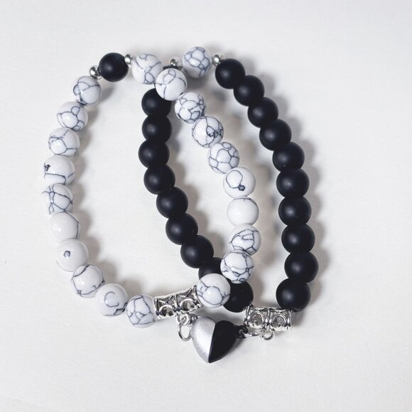 Couples Heart Bracelet Set – Magnetic Heart Matching Bracelets – His & Hers - Picture 1 of 7